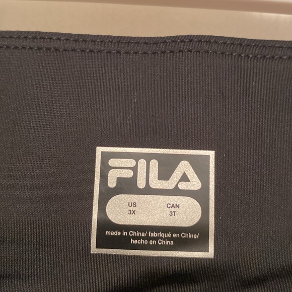 Brand New Fila Black 7/8 Inch Leggings…size 3X - Picture 3 of 5